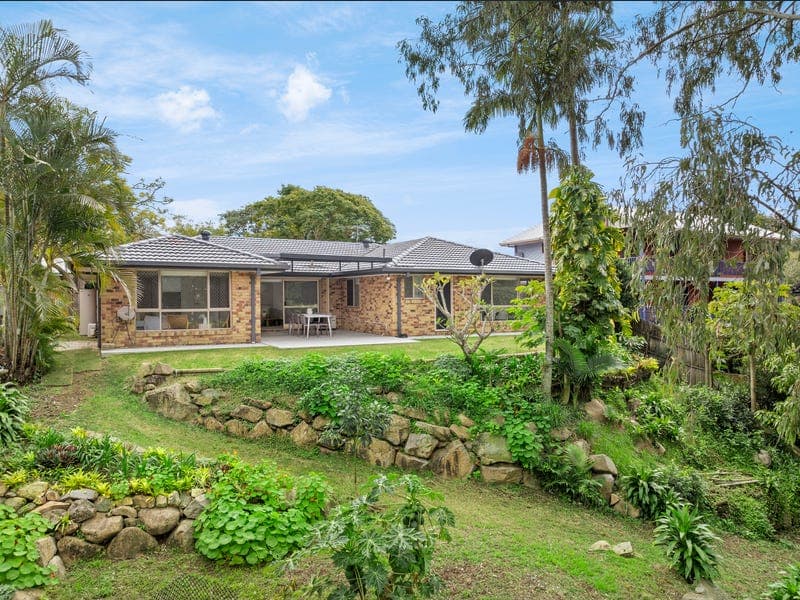 45 Illawong Way, Karana Downs — photo 1 of 5