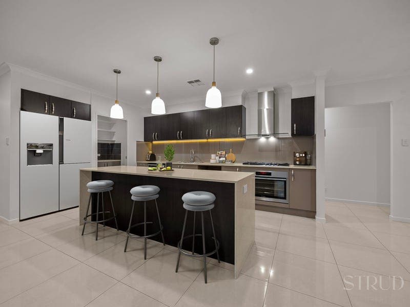 108 Meadows Circuit, Bellbird Park — photo 1 of 5