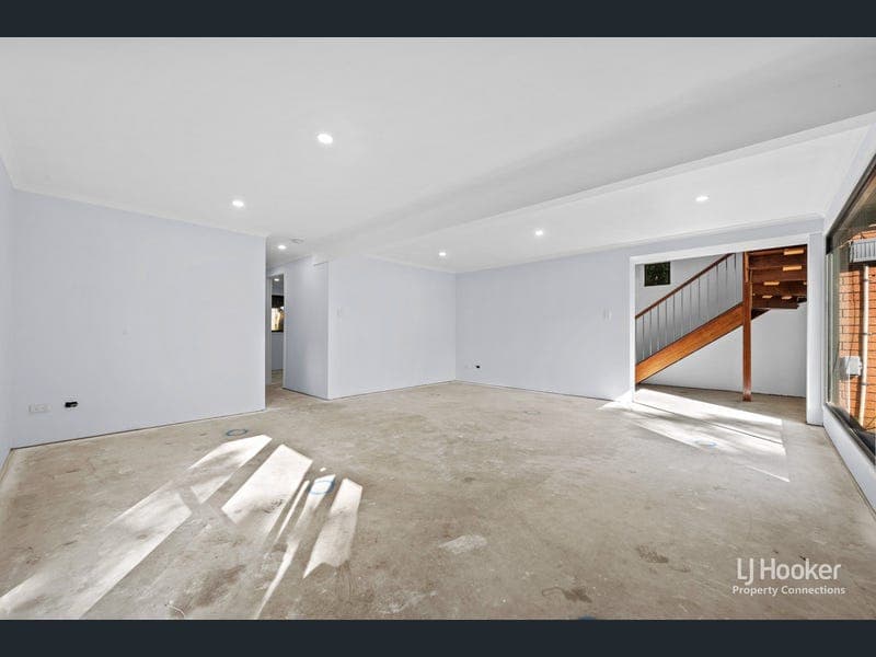 377 Leitchs Road, Strathpine — photo 1 of 5