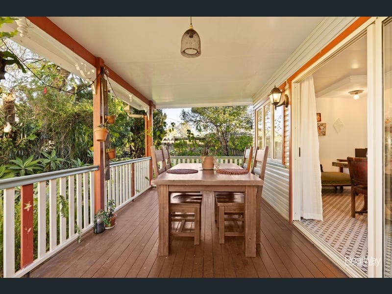 11 Lovett Street, Rangeville — photo 1 of 5