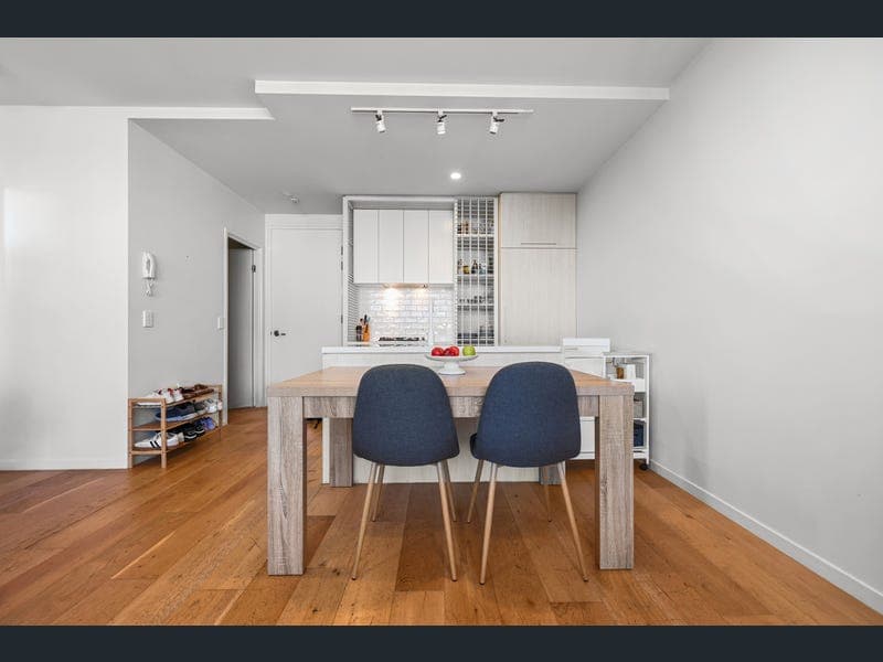 704/10 Buchanan Street, West End — photo 1 of 5