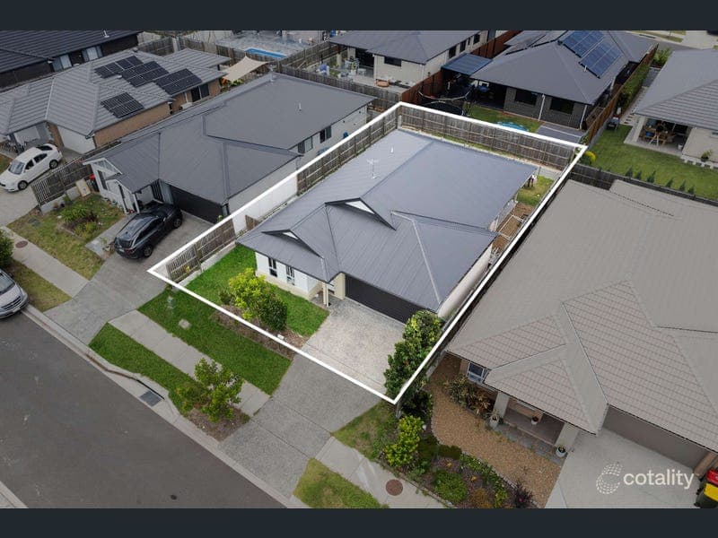 49 NEUMANN DRIVE, Yarrabilba — photo 1 of 5