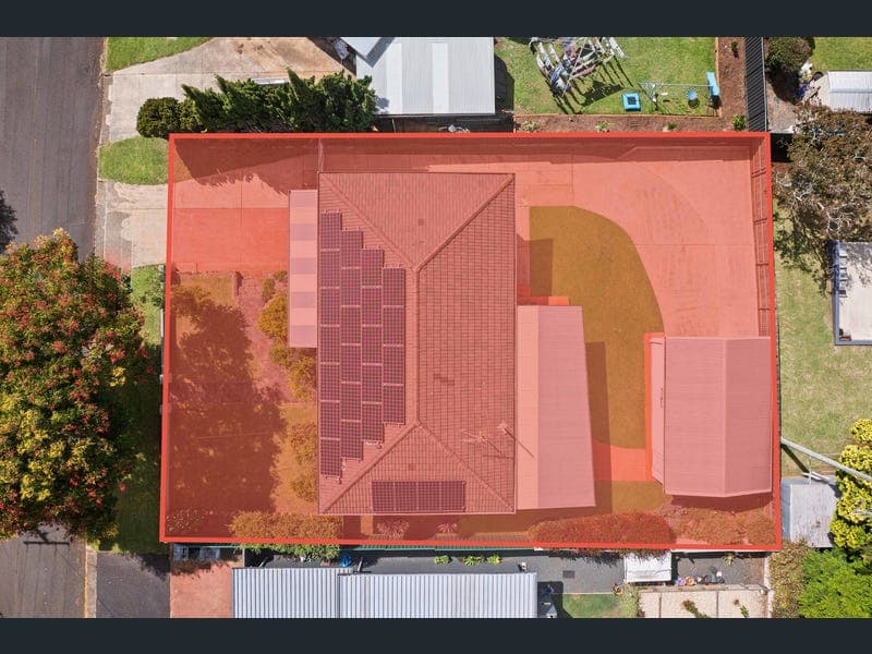 4 Loch Street, Centenary Heights — photo 1 of 5