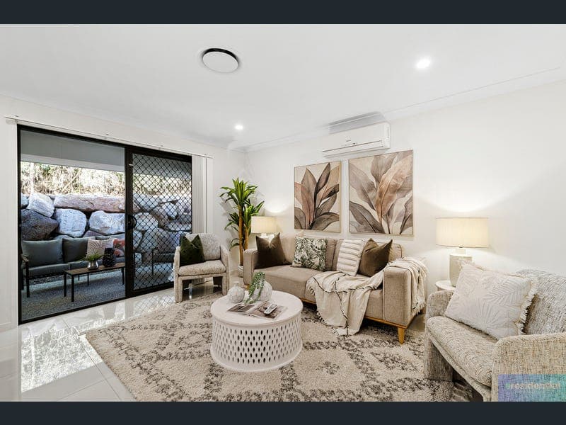 22 Haven Drive, Holmview — photo 1 of 5