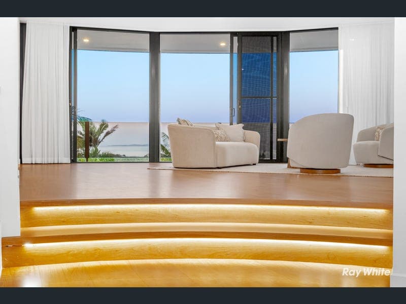 31 Pacific Drive, Pacific Heights — photo 1 of 5