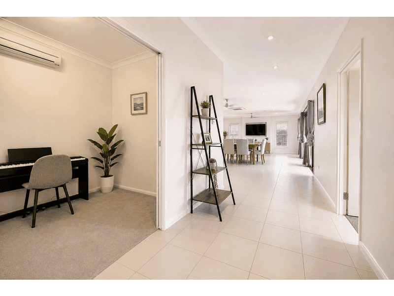 12 Britomart Street, Bushland Beach — photo 1 of 5