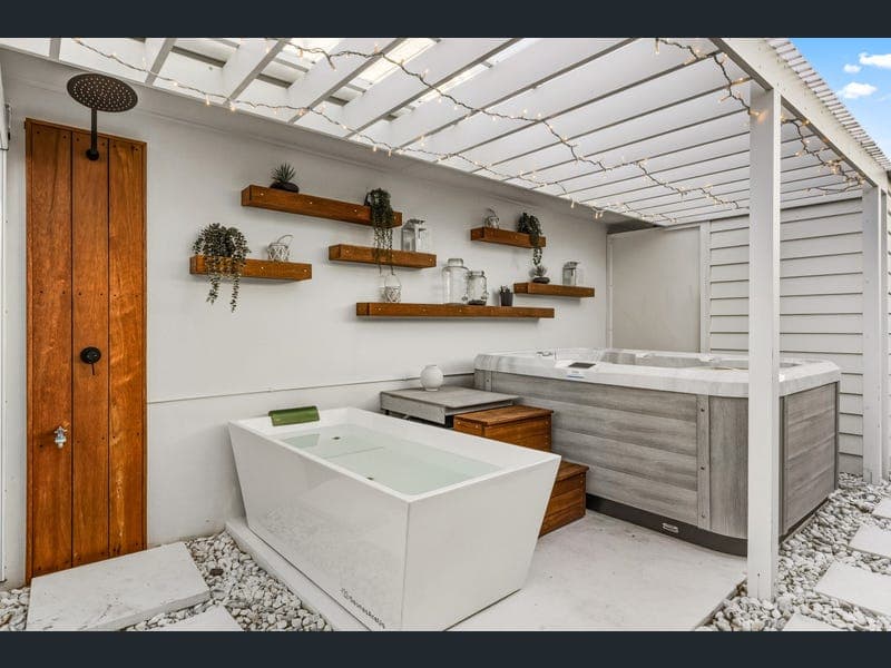 98 Baanya Street, Wurtulla — photo 1 of 5