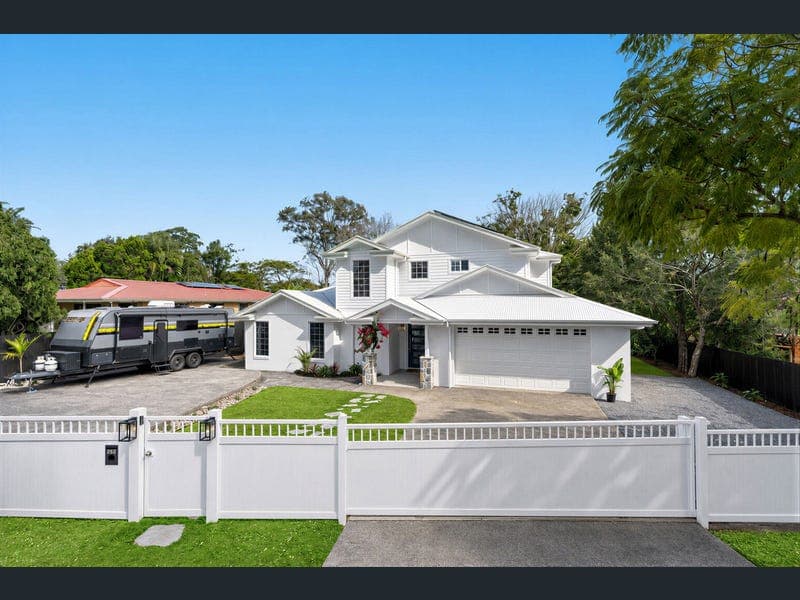 252 Mooroondu Road, Thorneside — photo 1 of 5