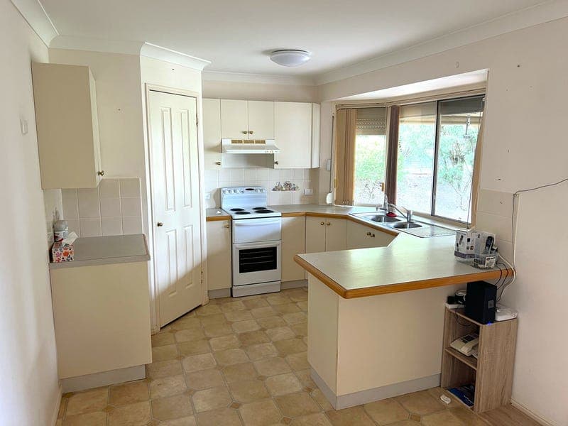 9 Banksia Drive, Kingaroy — photo 1 of 5