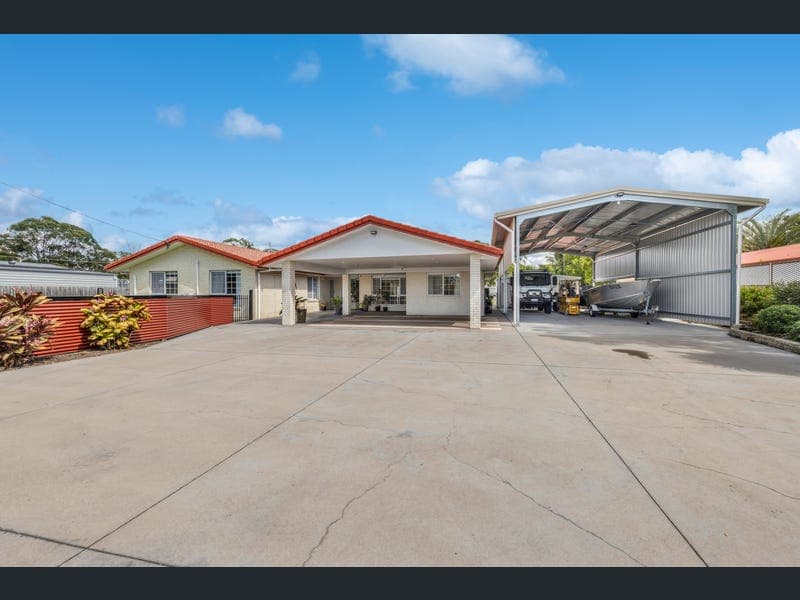 4 Squire Street, Kawungan — photo 1 of 5
