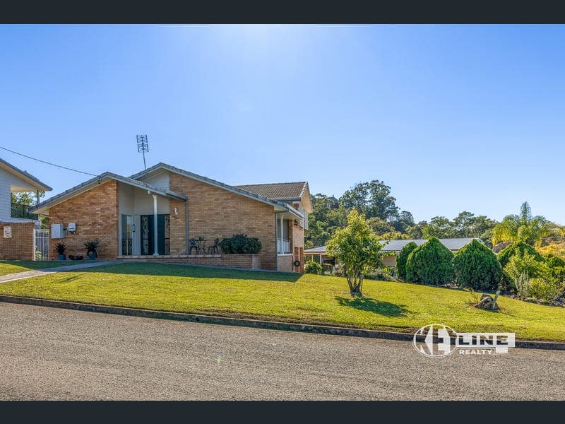 15 Solandra Street, Nambour — photo 1 of 5
