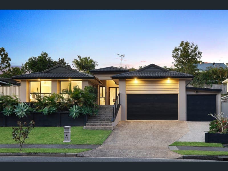 48 Tolga Road, Bonogin — photo 1 of 5