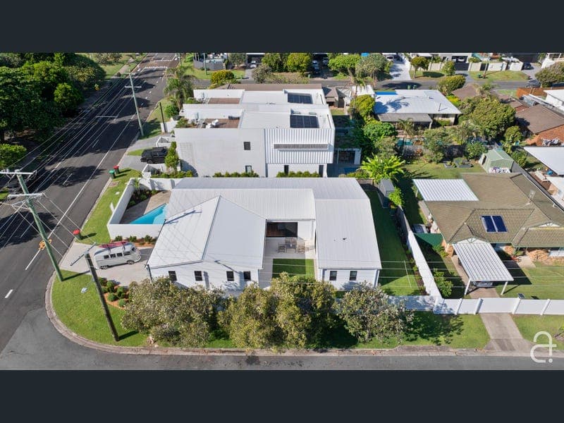 36 Oceanic Drive, Warana — photo 1 of 5