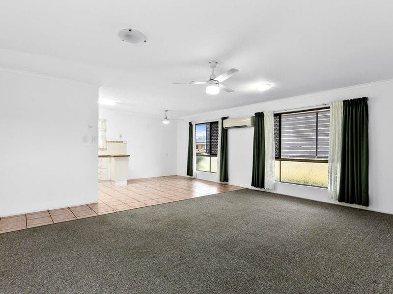 14 Stuart Court, Granville — photo 1 of 5