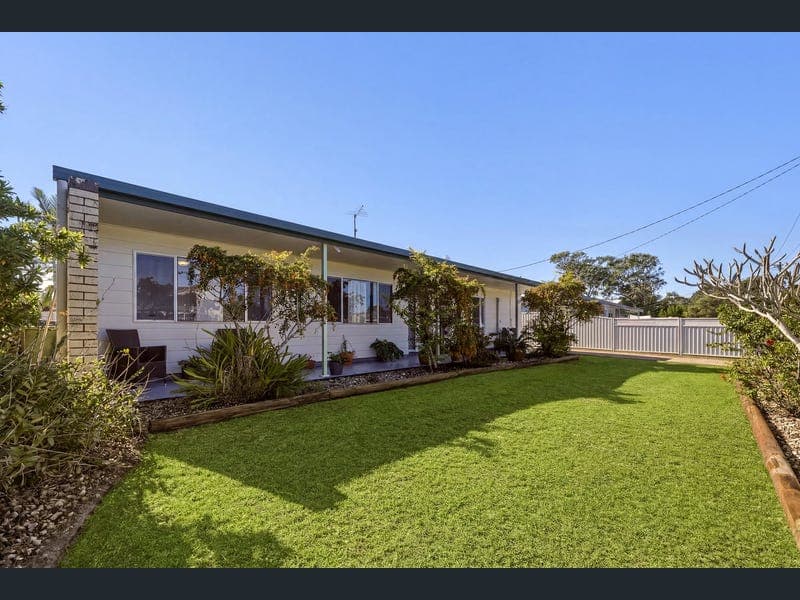 9 Bryant Street, Beachmere — photo 1 of 5