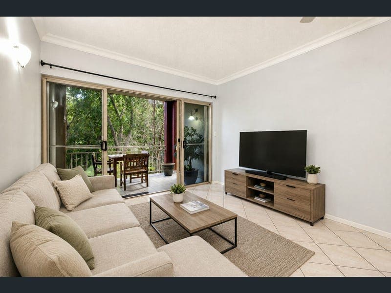 1115/2-10 Greenslopes Street, Cairns North — photo 1 of 5