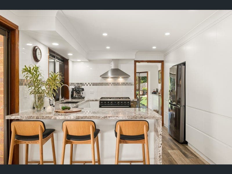 47 Tetragona Drive, Arana Hills — photo 1 of 5