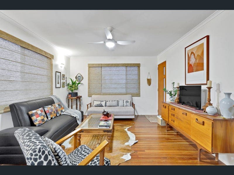 34 Pelican Street, Slade Point — photo 1 of 5