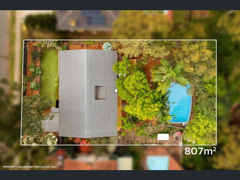 4 Gem Road, Kenmore — photo 1 of 5