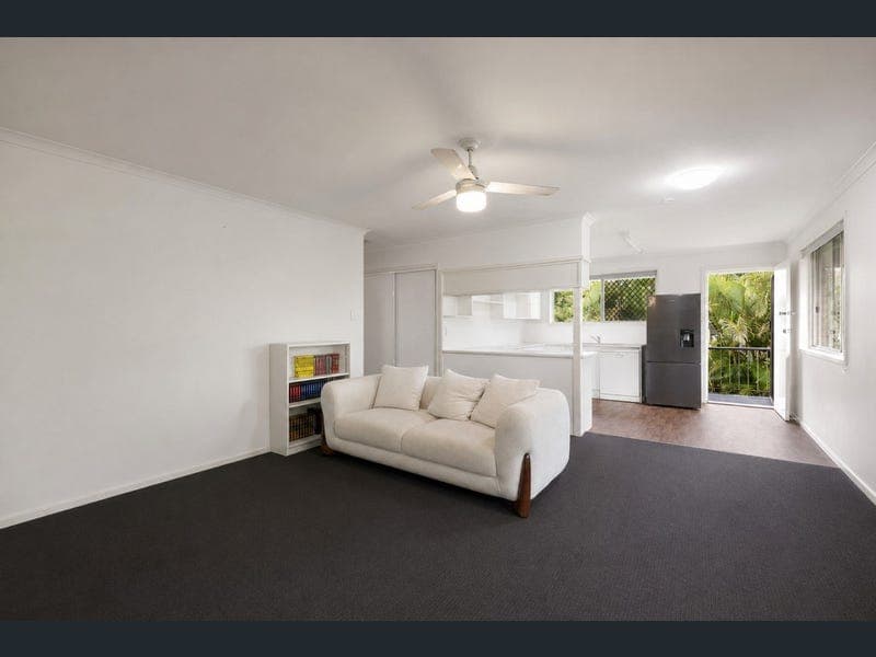 4/22 Taunton Street, Annerley — photo 1 of 5