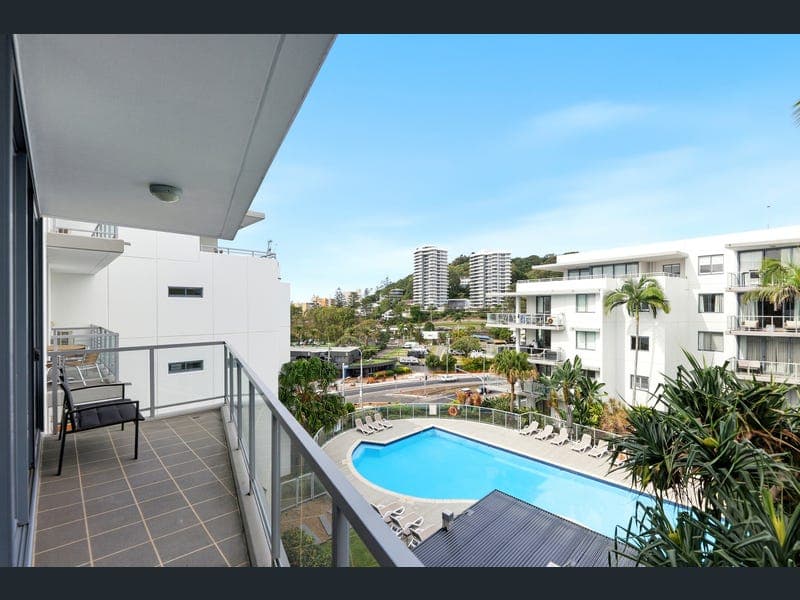1106/1 Ocean Street, Burleigh Heads — photo 1 of 5