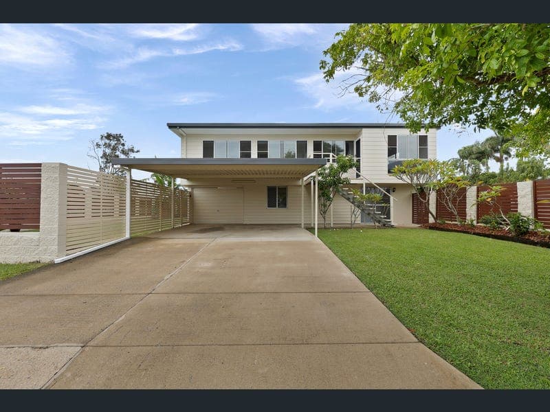 1 Raleigh Street, Ooralea — photo 1 of 5