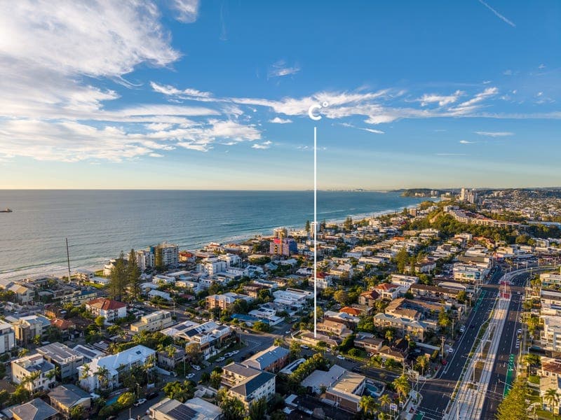 76 Petrel Avenue, Mermaid Beach — photo 1 of 5