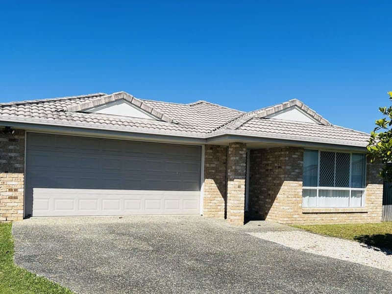 24 Pumello Court, Bellmere — photo 1 of 5