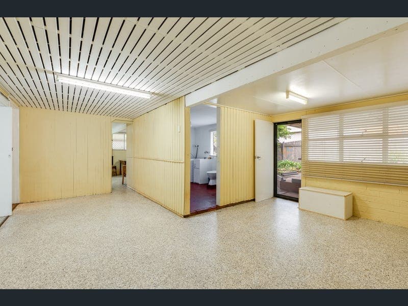 9 Carey Street, Kearneys Spring — photo 1 of 5