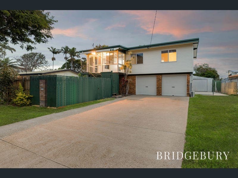 7 Lockyer Parade, Deception Bay — photo 1 of 5