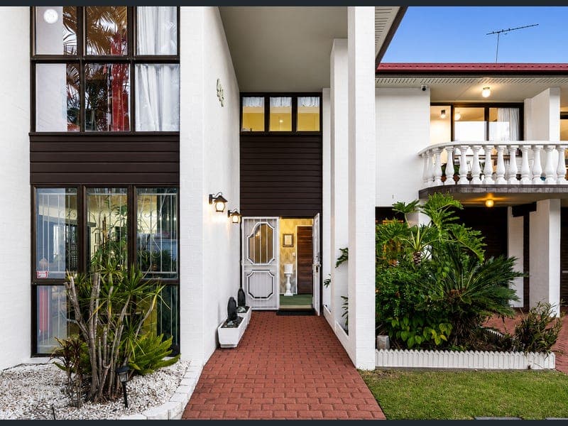 425 Kessels Road, Robertson — photo 1 of 5