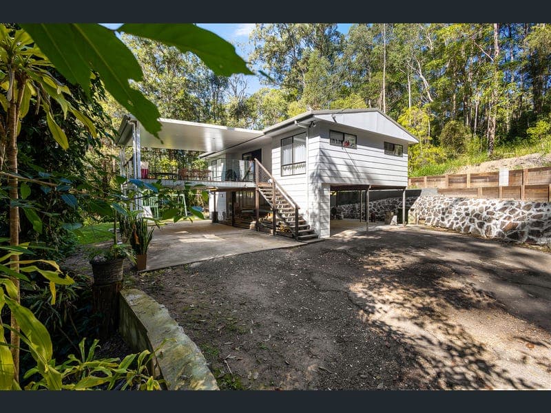 92 Cunning Road, Tanawha — photo 1 of 5