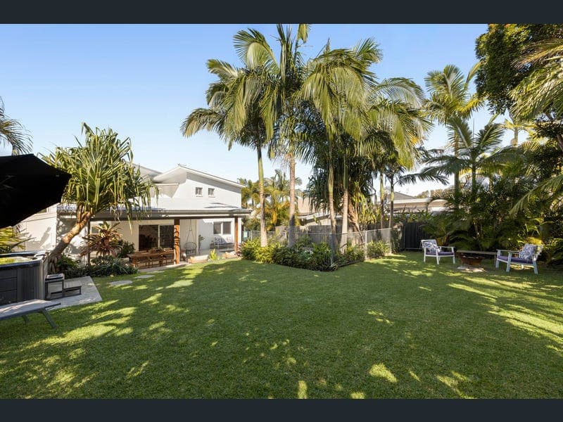 8 Cobblestone Place, Peregian Springs — photo 1 of 5