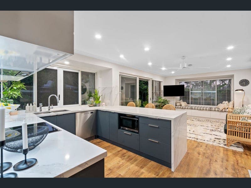22 Helisma Court, Mount Warren Park — photo 1 of 5