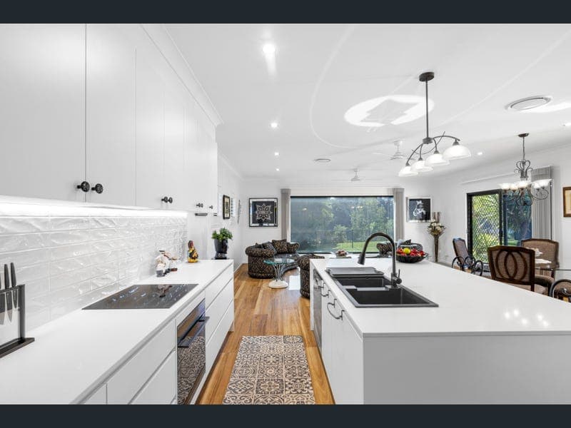 1 Fitzwilliam Drive, Sippy Downs — photo 1 of 5