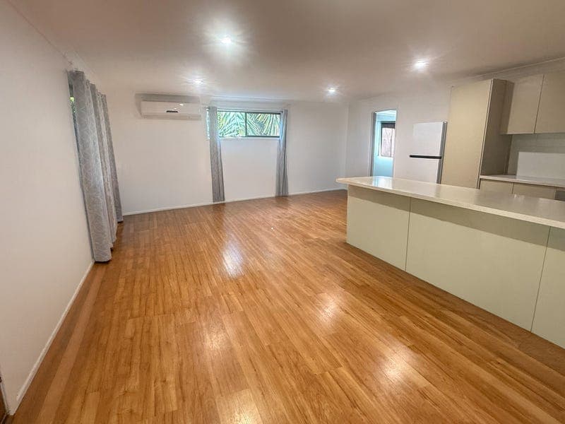 9 Delacy Street, Kaimkillenbun — photo 1 of 5
