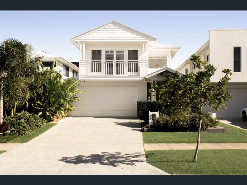 90 Marina View Drive, Pelican Waters — photo 1 of 5