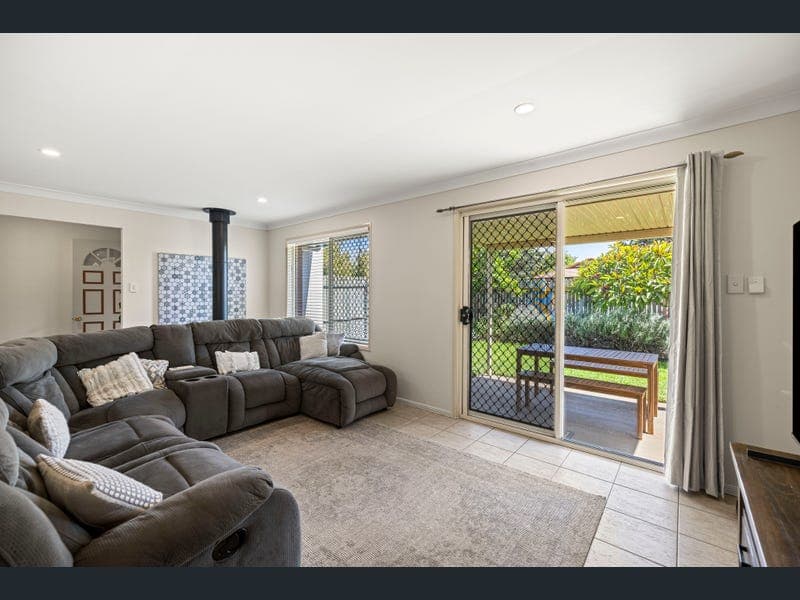 1/17 Hennenlotter Court, Kearneys Spring — photo 1 of 5