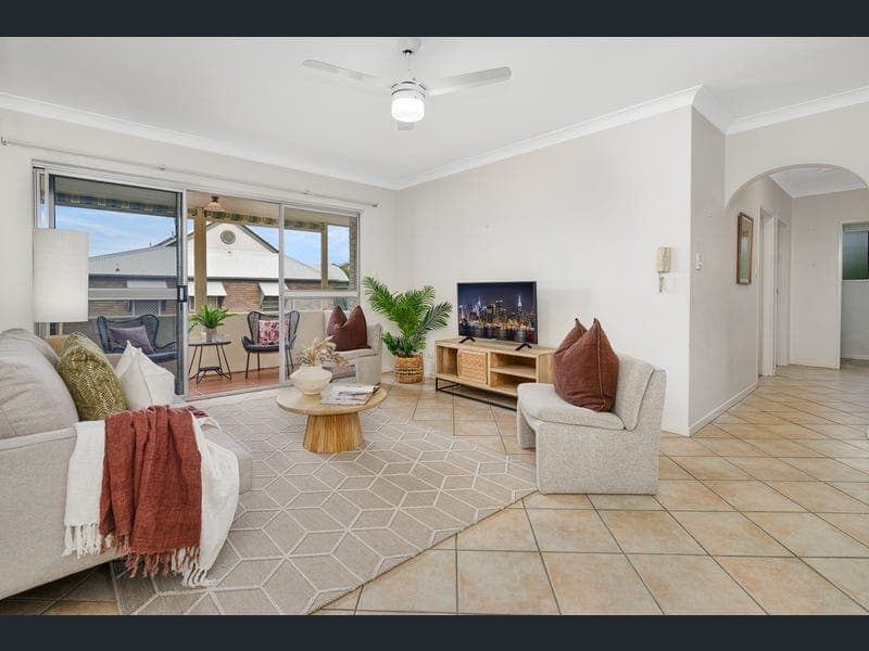 4/88 Bayview Terrace, Clayfield — photo 1 of 5