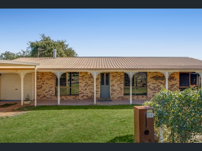 25 Kurrajong Street, Newtown — photo 1 of 5