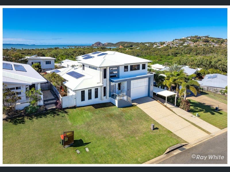 15 Mahogany Way, Lammermoor — photo 1 of 5
