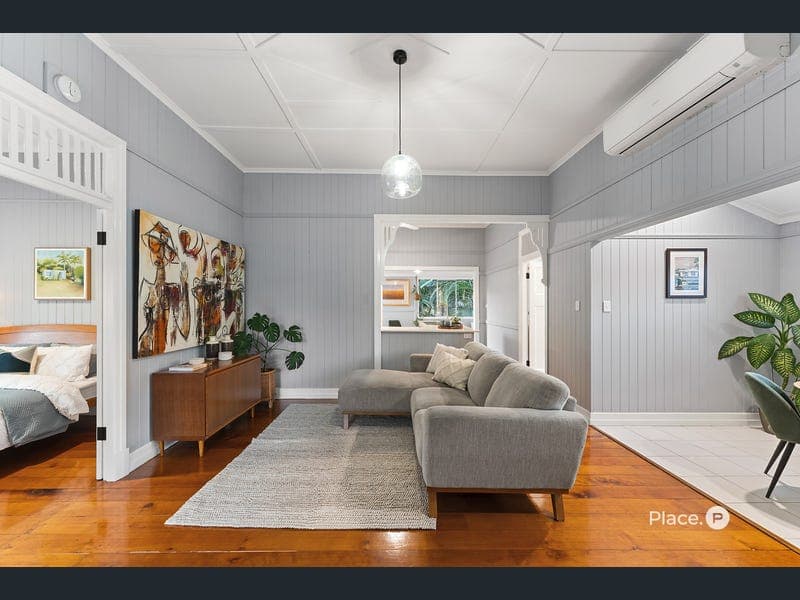 22 Rodney Street, Wynnum West — photo 1 of 5
