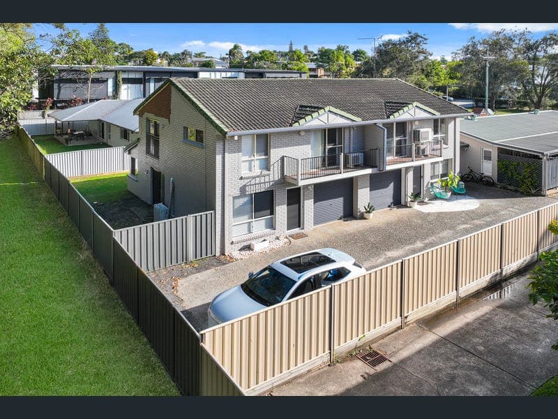 2/14 Aragorn Street, Maroochydore — photo 1 of 5