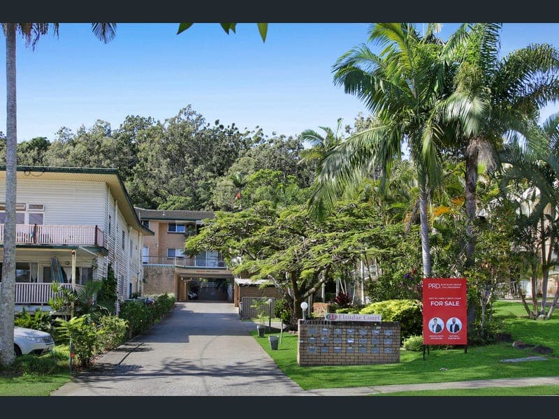 10/11 Hayle Street, Burleigh Heads — photo 1 of 5