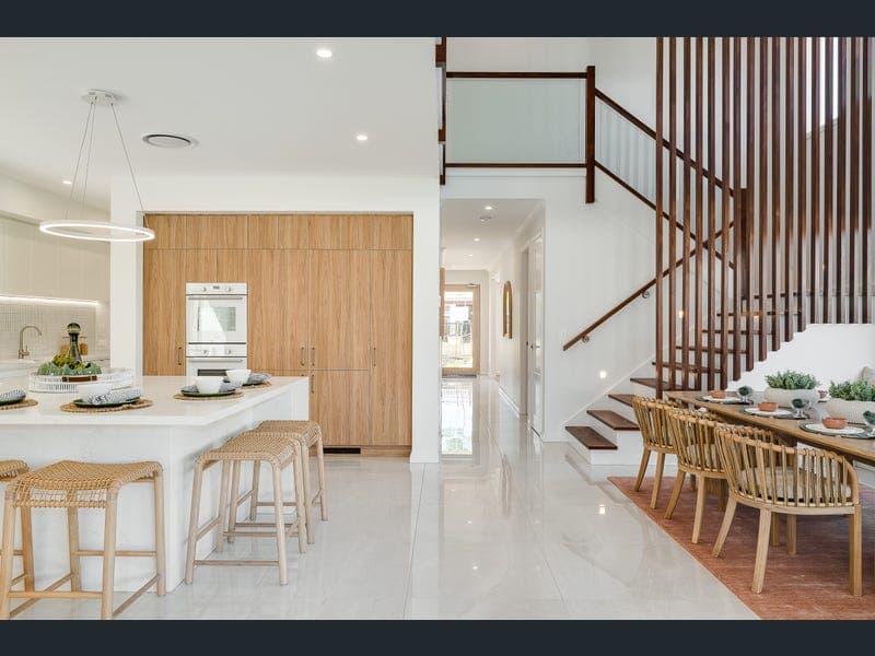 24 JINGERI STREET, Redland Bay — photo 1 of 5