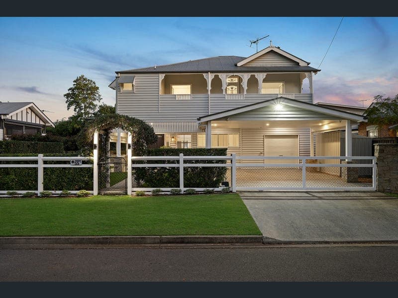 55 Strong Avenue, Graceville — photo 1 of 5