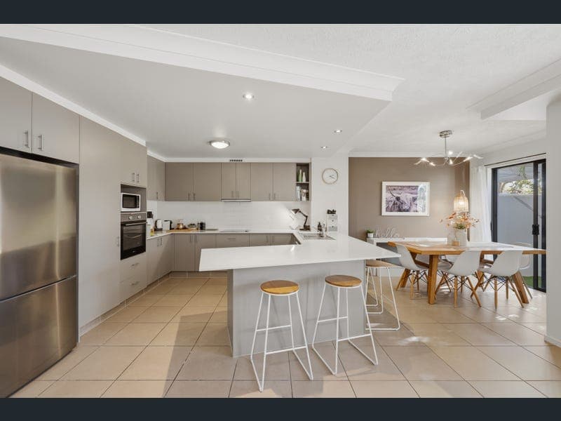 3/1 Acacia Court, Robina — photo 1 of 5