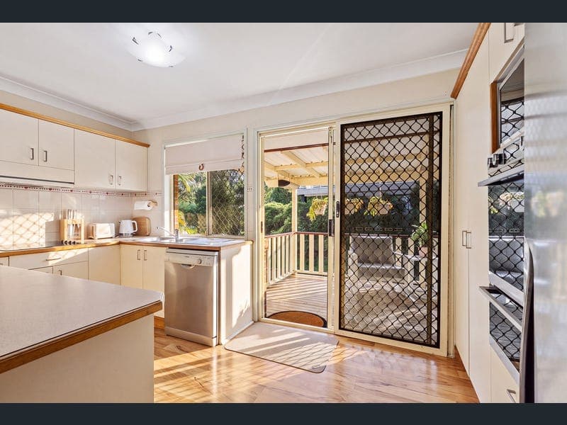 5 Richfield Close, Nerang — photo 1 of 5