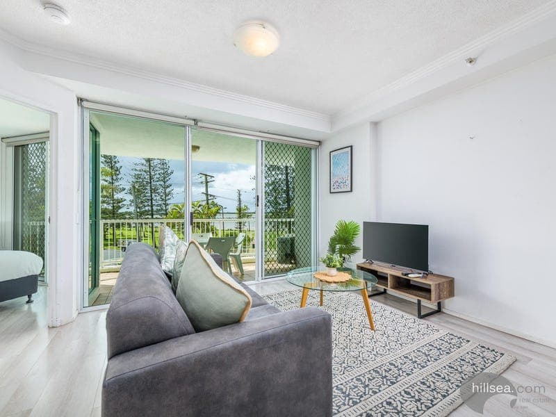 203/182-192 Marine Parade, Labrador — photo 1 of 5