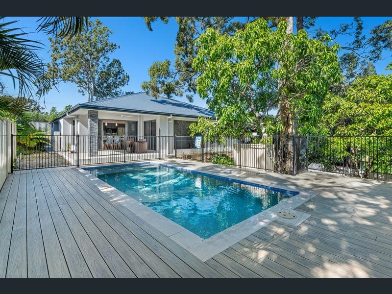 14 Forrest Avenue, Molendinar — photo 1 of 5